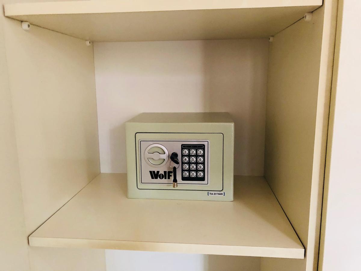 Helen Apartment Тел Авив Екстериор снимка